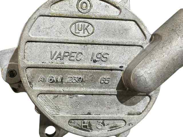 A6112300265 MERCEDES Bomba de vacío  disponible Vigo
