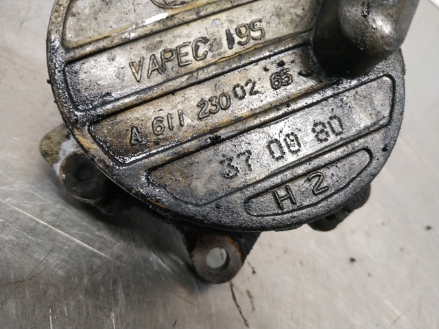 A6112300265 Bomba de vacío  en stock Granada