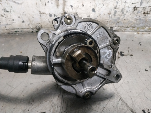 MERCEDES A6112300265 Bomba de vacío comprar Pamplona
