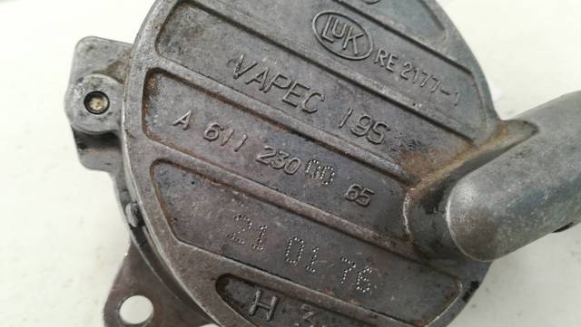 A61123065 MERCEDES Bomba de vacío  en stock Huelva