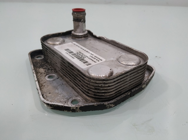 A6121880101 MERCEDES Radiador de aceite  disponible Ourense