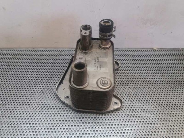 MERCEDES A6121880301 Radiador de aceite  en stock Terrassa
