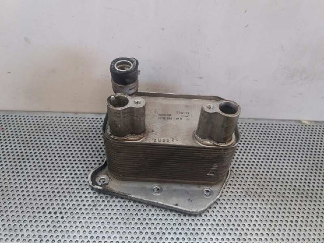 A6121880301 MERCEDES Radiador de aceite  en stock Gandía