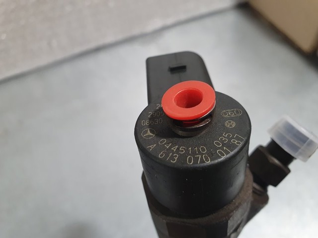 A6130700187 MERCEDES Inyector de combustible  disponible Vigo