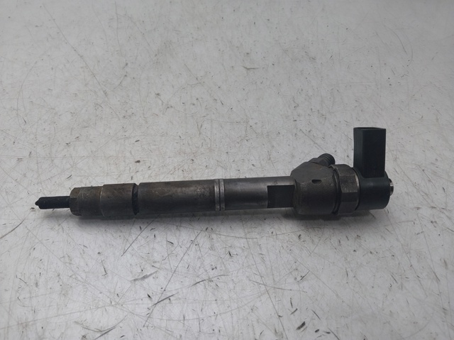 MERCEDES A6280700287 Inyector de combustible  disponible Valladolid