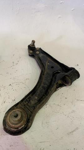 A6383300010 Brazo inferior izquierdo de la suspensión delantera comprar Girona