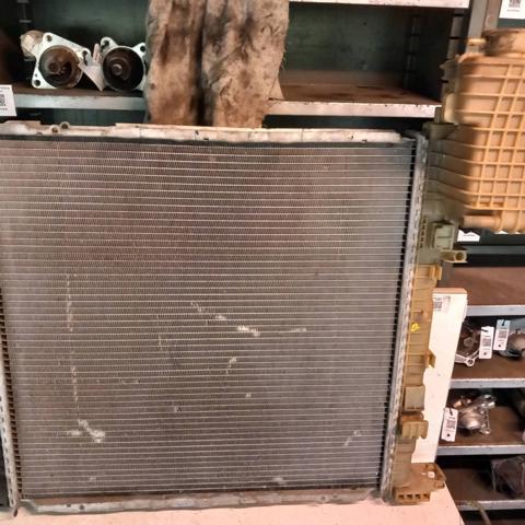 Radiador de água A6385012801 MERCEDES