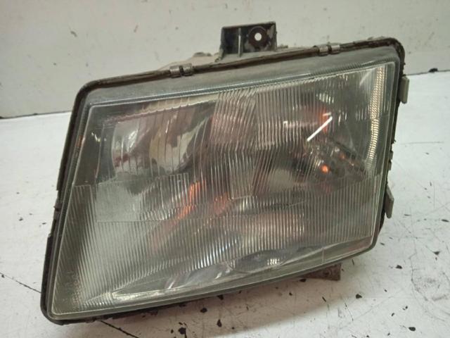 A6388200061 MERCEDES Faro izquierdo  comprar en Oviedo