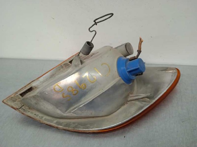 MERCEDES A6388200121 Piloto intermitente derecho  disponible Lugo