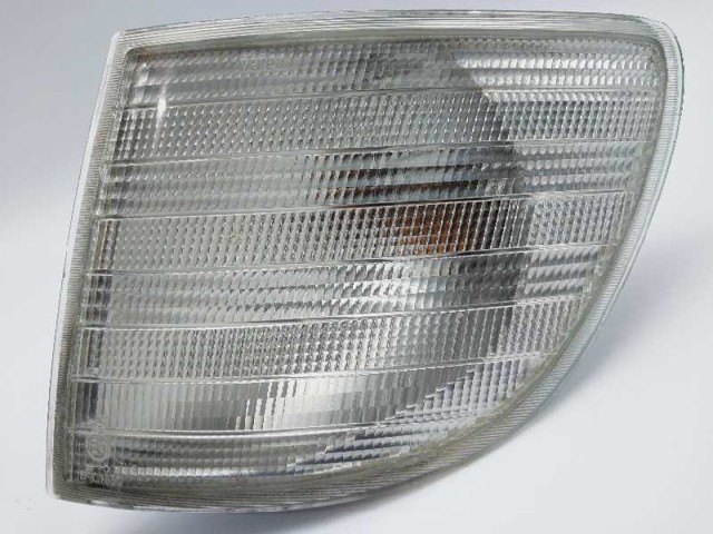 MERCEDES A6388200121 Piloto intermitente derecho  disponible Valladolid