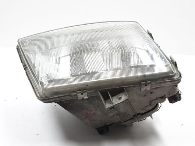 A6388200161 MERCEDES Faro derecho  en stock Gandía