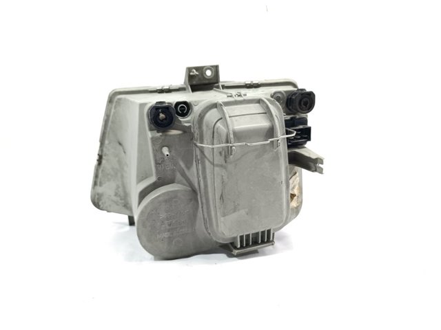 A6388200161 MERCEDES Faro derecho  en stock Huelva