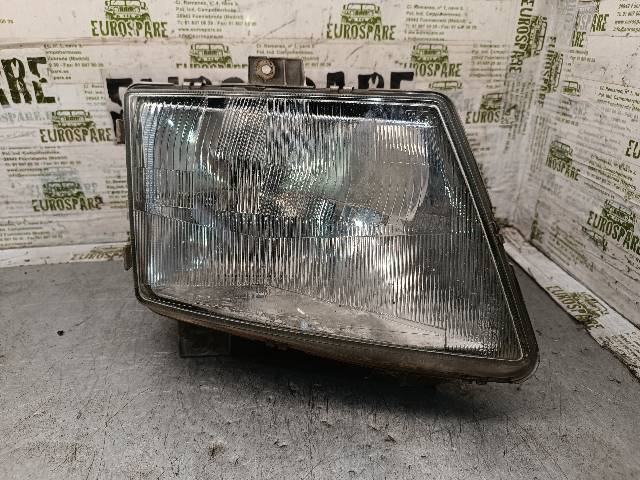 A6388200161 MERCEDES Faro derecho  disponible Alicante