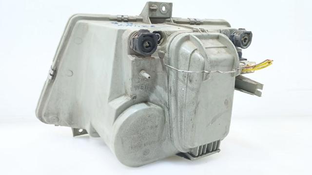 A6388200161 MERCEDES Faro derecho  en stock Huelva