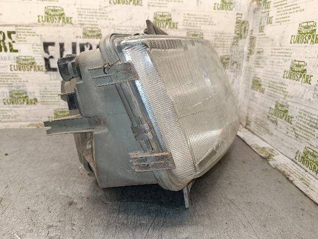 A6388200161 MERCEDES Faro derecho  comprar en Oviedo