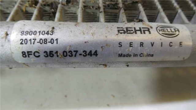 A6388350170 Condensador aire acondicionado  en stock Granada