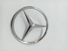 Emblema de la rejilla A6388880086 MERCEDES