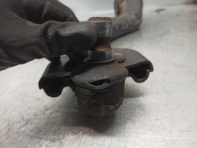 MERCEDES A6393300410 Brazo inferior izquierdo de la suspensión delantera  disponible España