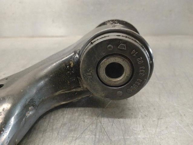 A6393300410 MERCEDES Brazo inferior izquierdo de la suspensión delantera  en stock Huelva