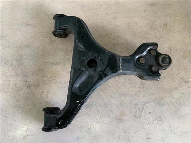 A6393300510 MERCEDES Brazo inferior derecho de la suspensión delantera comprar Bilbao