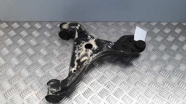 A6393300510 MERCEDES Brazo inferior derecho de la suspensión delantera  comprar en Oviedo