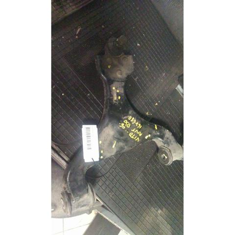 MERCEDES A6393300910 Brazo inferior derecho de la suspensión delantera  en stock Terrassa
