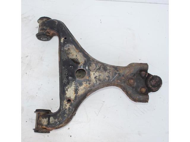 A6393300910 MERCEDES Brazo inferior derecho de la suspensión delantera  comprar en Jaén