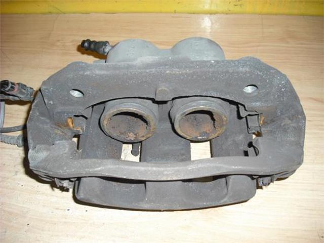 A6394200483 MERCEDES Pinza de freno delantera izquierda  comprar en Oviedo