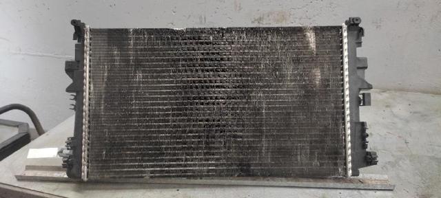 A6395010401 MERCEDES Radiador de refrigeración del motor  disponible Ourense