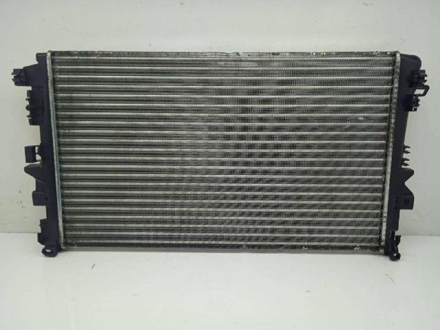 A6395011101 Radiador de refrigeración del motor  disponible Utrera