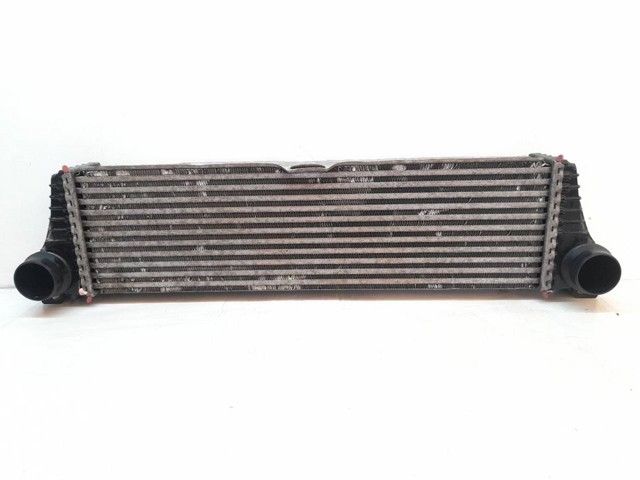 Radiador de aire de admisión A6395011301 MERCEDES