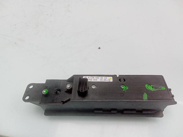 Unidad de control elevalunas delantera izquierda A6395450513 Mercedes