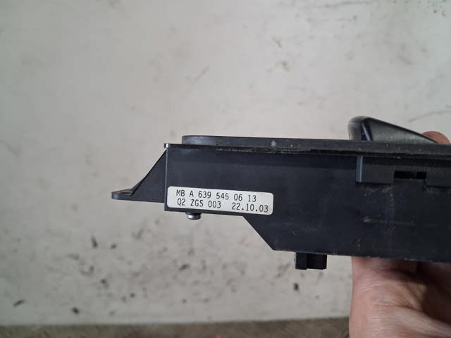 A6395450613 Unidad de control de elevalunas delantero derecho  comprar en Zaragoza