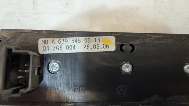 A6395450613 MERCEDES Unidad de control de elevalunas delantero derecho  disponible Ourense