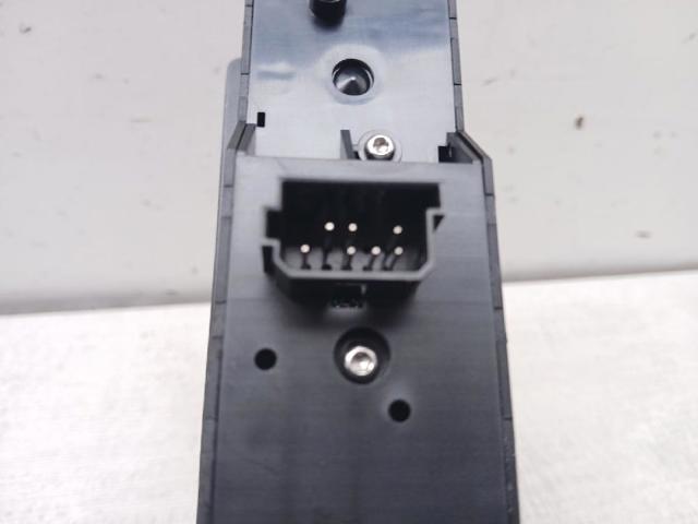 MERCEDES A6395450913 Unidad de control de elevalunas delantera izquierda  comprar en Murcia