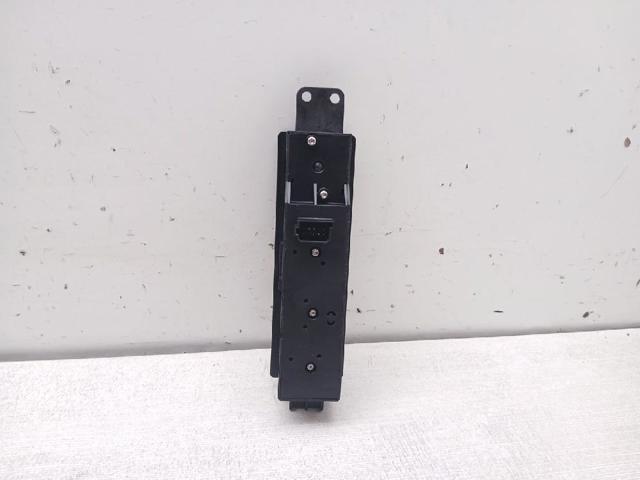 MERCEDES A6395450913 Unidad de control de elevalunas delantera izquierda  disponible Valladolid