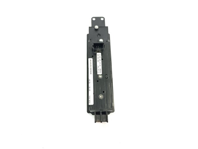A6395451413 Unidad de control de elevalunas delantero derecho  disponible Utrera