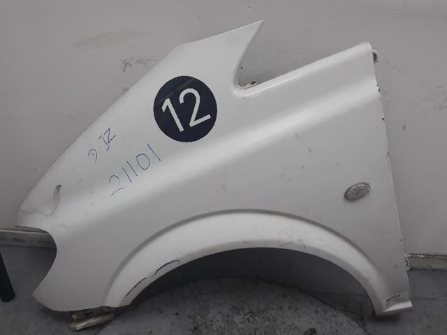 MERCEDES A6396305107 Aleta delantera izquierda  comprar en Ponferrada