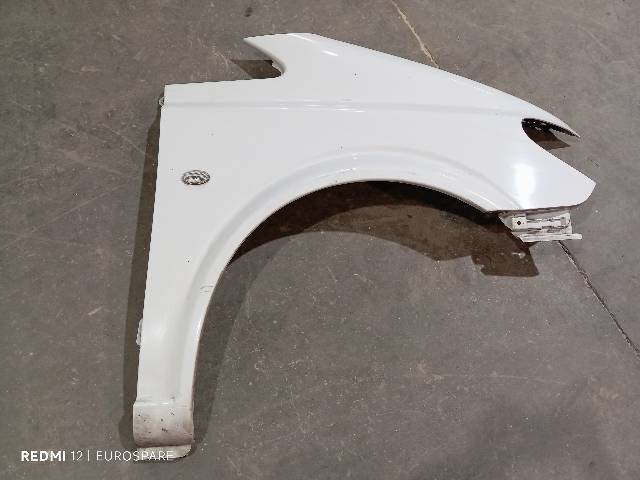 MERCEDES A6396305207 Aleta delantera derecha  comprar en Ponferrada