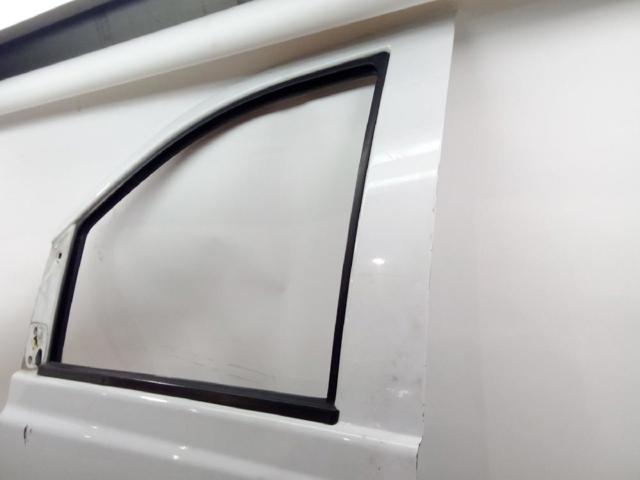 A6397201005 Puerta delantera izquierda  en stock Sabadell