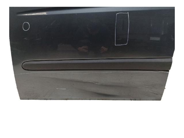 A6397201005 MERCEDES Puerta delantera izquierda  en stock Huelva