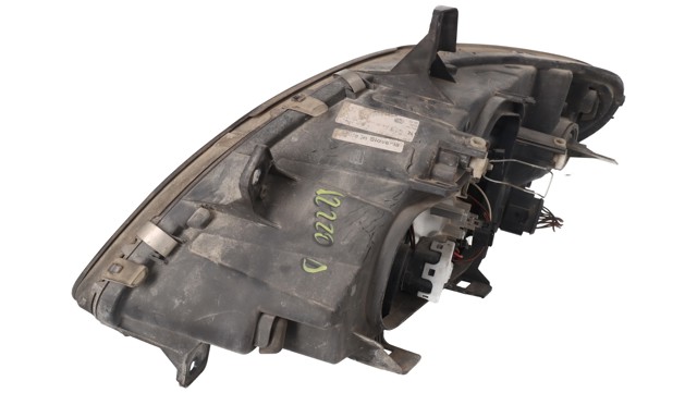 Faro delantero derecho A6398200261 MERCEDES