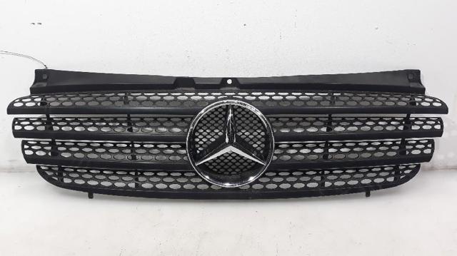 A6398800185 MERCEDES Parrilla  en stock Gandía