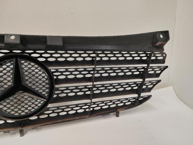 MERCEDES A6398800185 Parrilla del radiador  comprar en Albacete