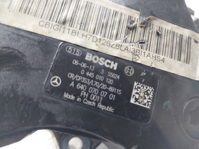 MERCEDES A6400700701 Bomba de alta presión de combustible  disponible España