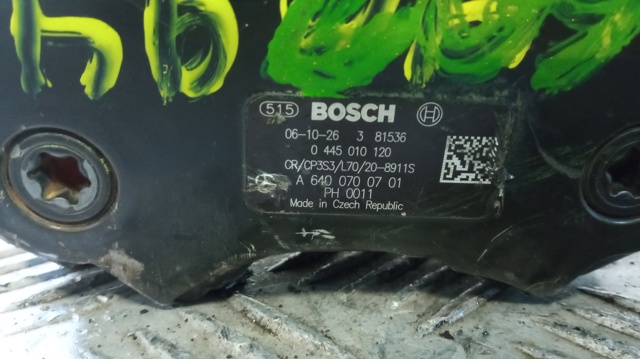 A6400700701 MERCEDES Bomba de alta presión de combustible  disponible Vigo