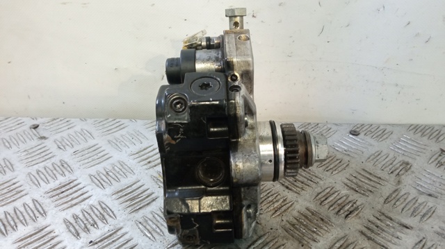 MERCEDES A6400700701 Bomba inyectora comprar Tarragona