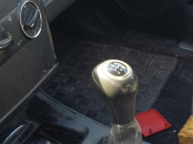 A6401540502 MERCEDES Alternador  disponible Alicante