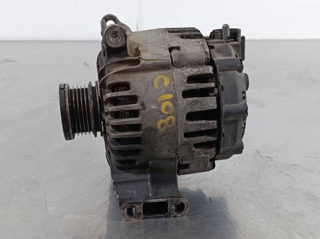 A6401540502 MERCEDES Alternador  comprar en Oviedo