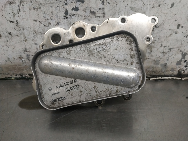 MERCEDES A6401800765 Radiador de aceite debajo del filtro  en stock Terrassa